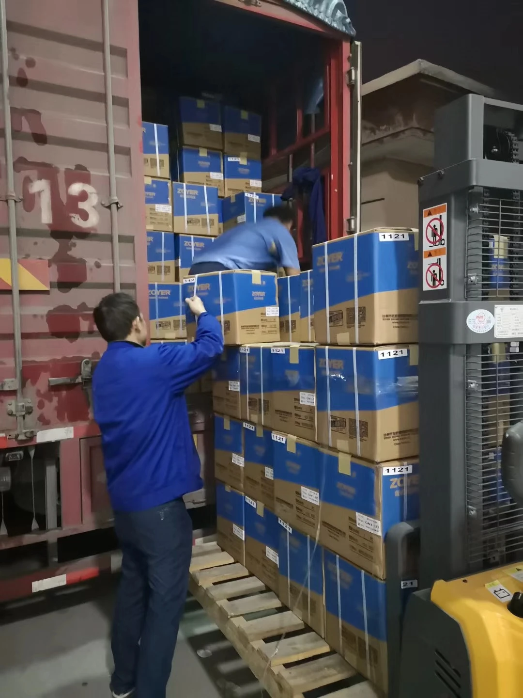 Zy988n4da Zoyer New Type Full Automatic Four Thread Super High Speed