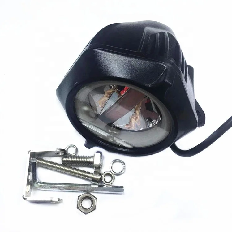 La linterna vendedora caliente de la motocicleta con el cargador 12v del teléfono del USB llevó la luz estroboscópica