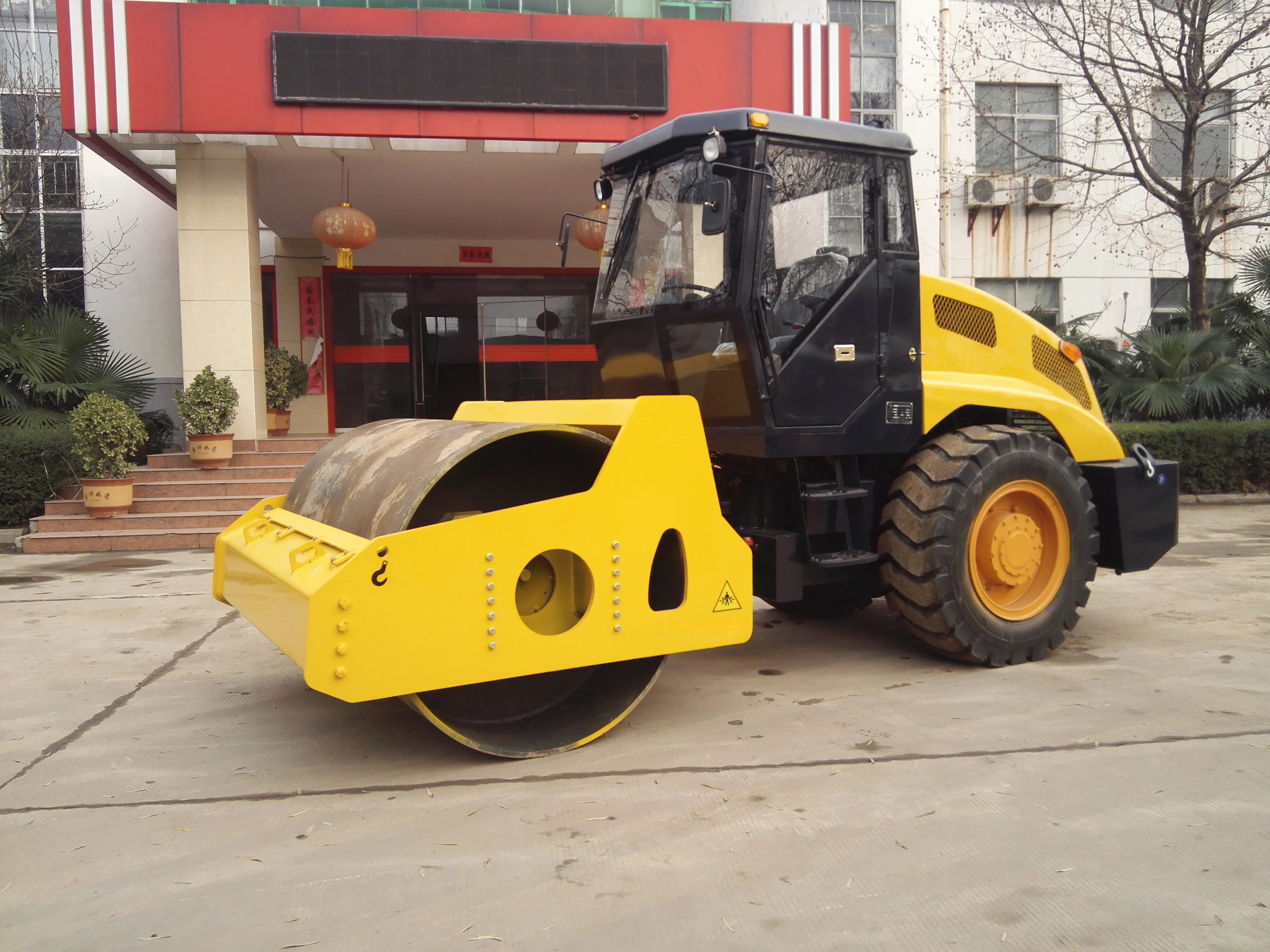 8t road roller (2).jpg