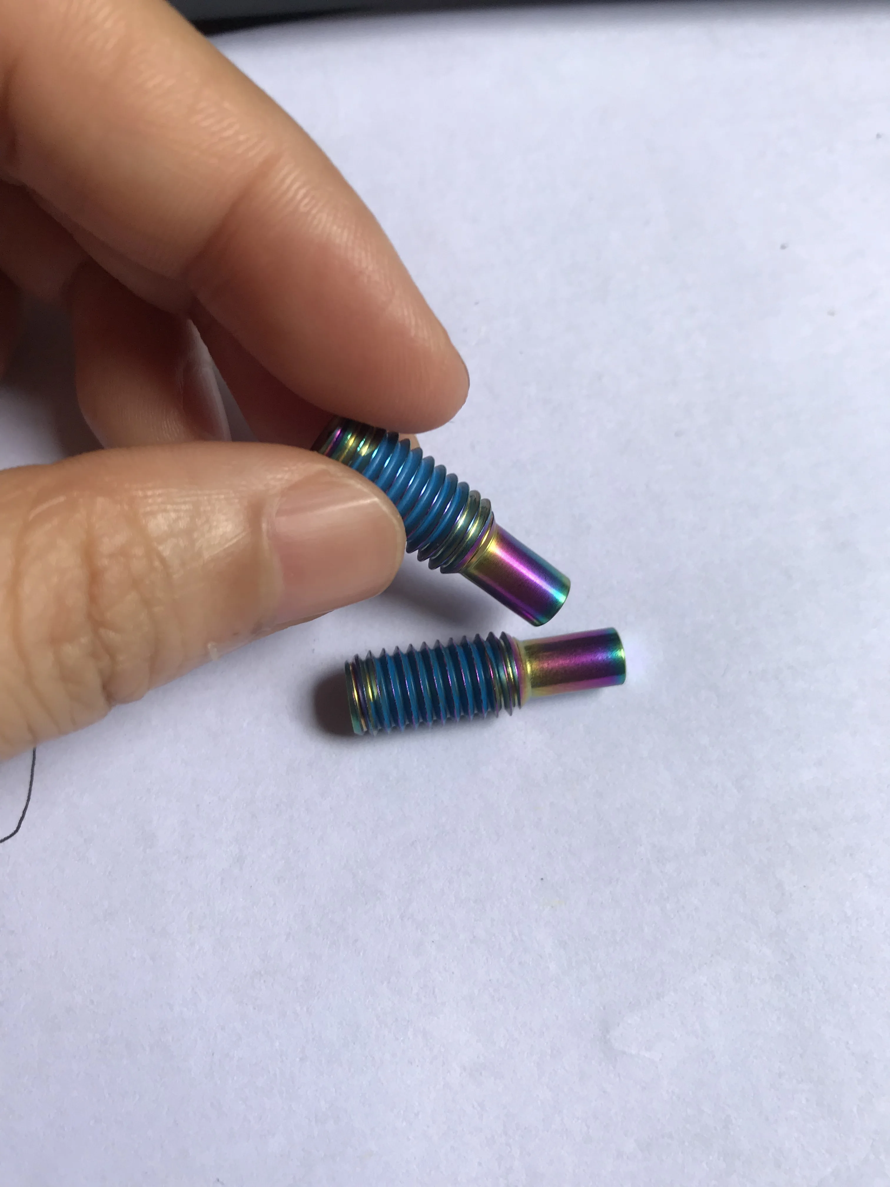 
M5x26 Rainbow titanium alloy hexagon socket set screw dog point with nylon patch 