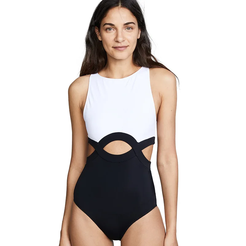 

Women' one-piece bikini bikini in black and white color