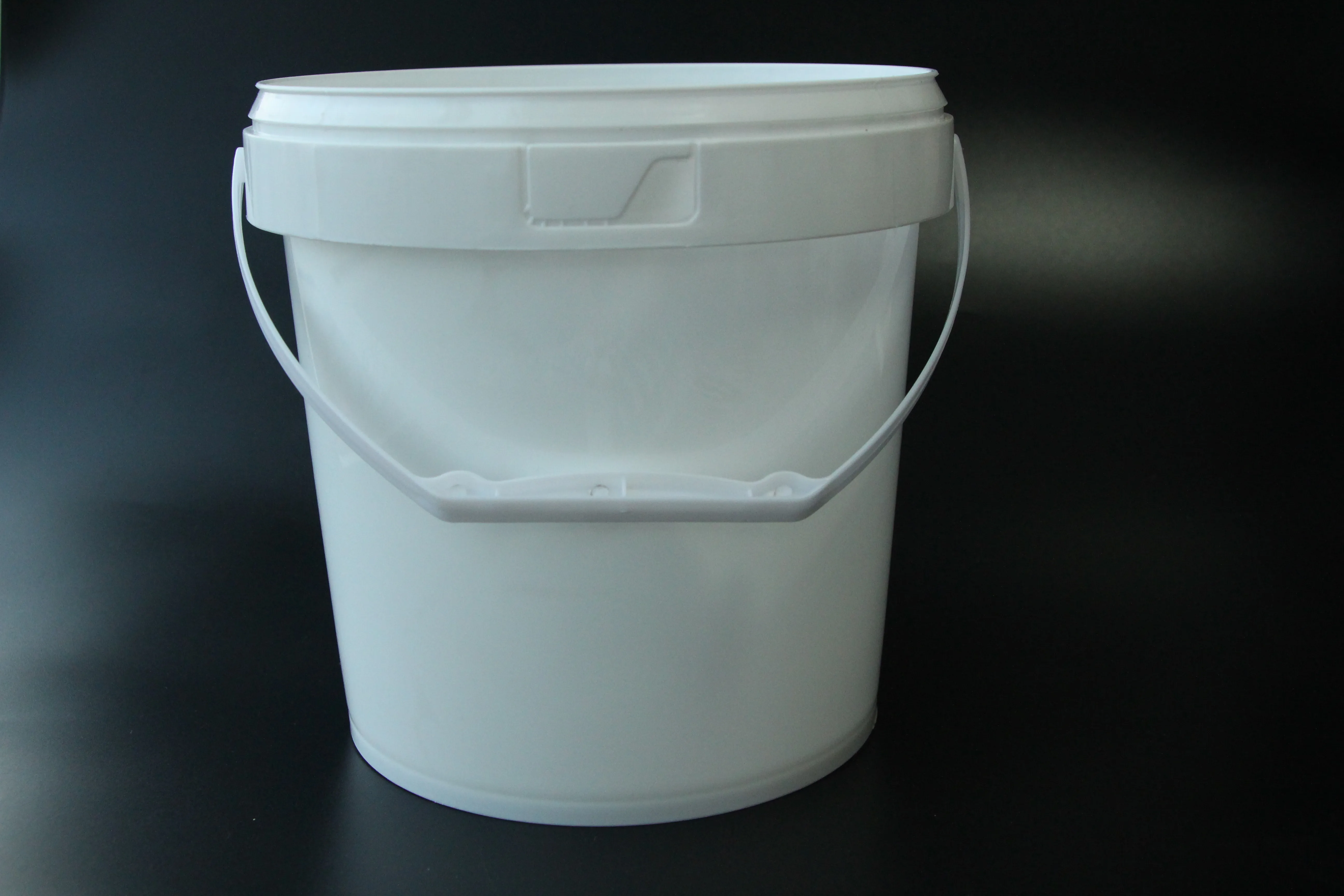 8l一加仑食品级pp材料1加仑带手柄的塑料桶