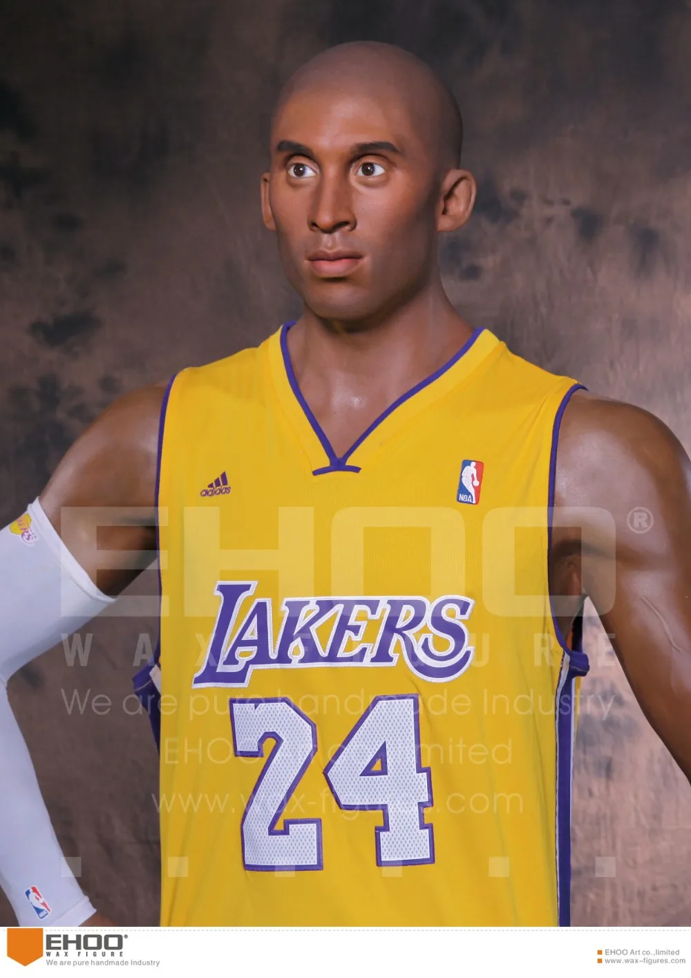 wax statues of The most famous NBA basketball star in world Kobe Bryant