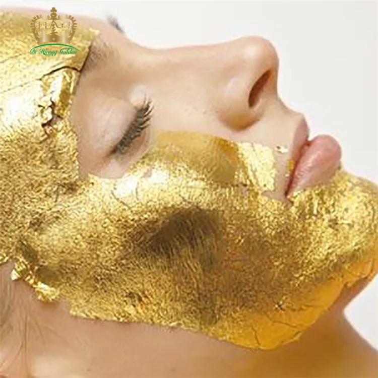 Пыльца для лица. Золотая маска для лица. Золотистая маска для лица. Маска для лица Gold. Золото на лице.