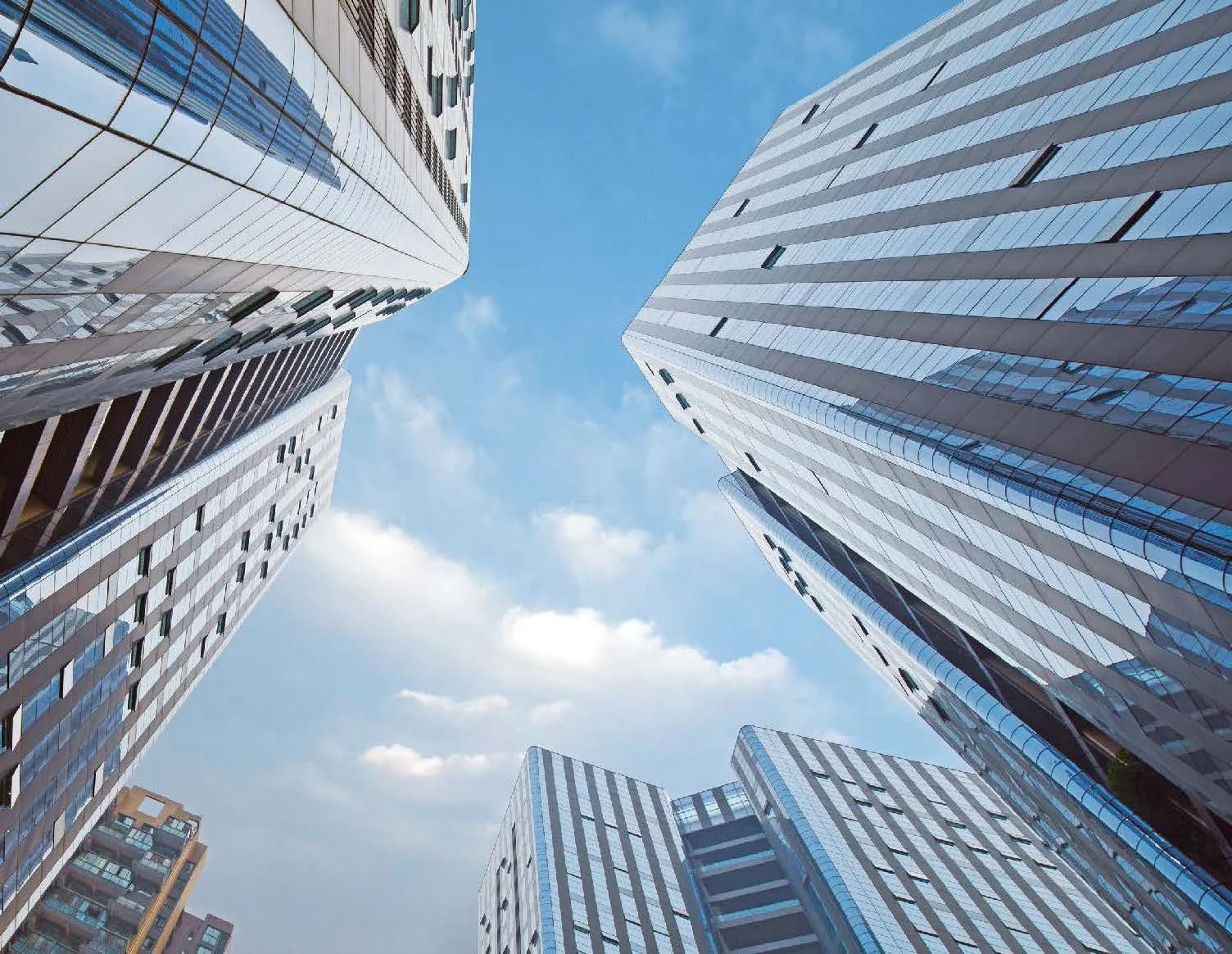 环保型高品质低辐射建筑玻璃