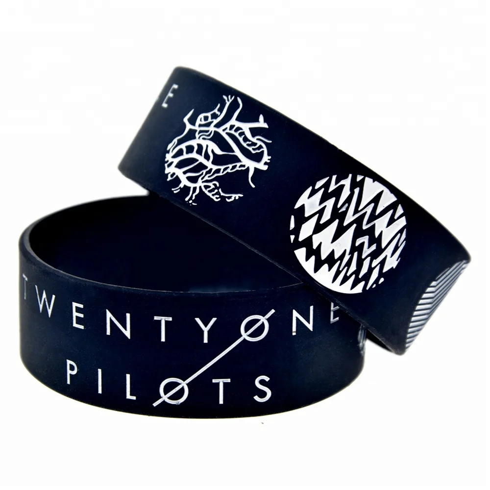 

25PCS/Lot 1 Inch Wide Band Twenty One Pilots Blurryface Silicone Wristband for Music Concert, Black