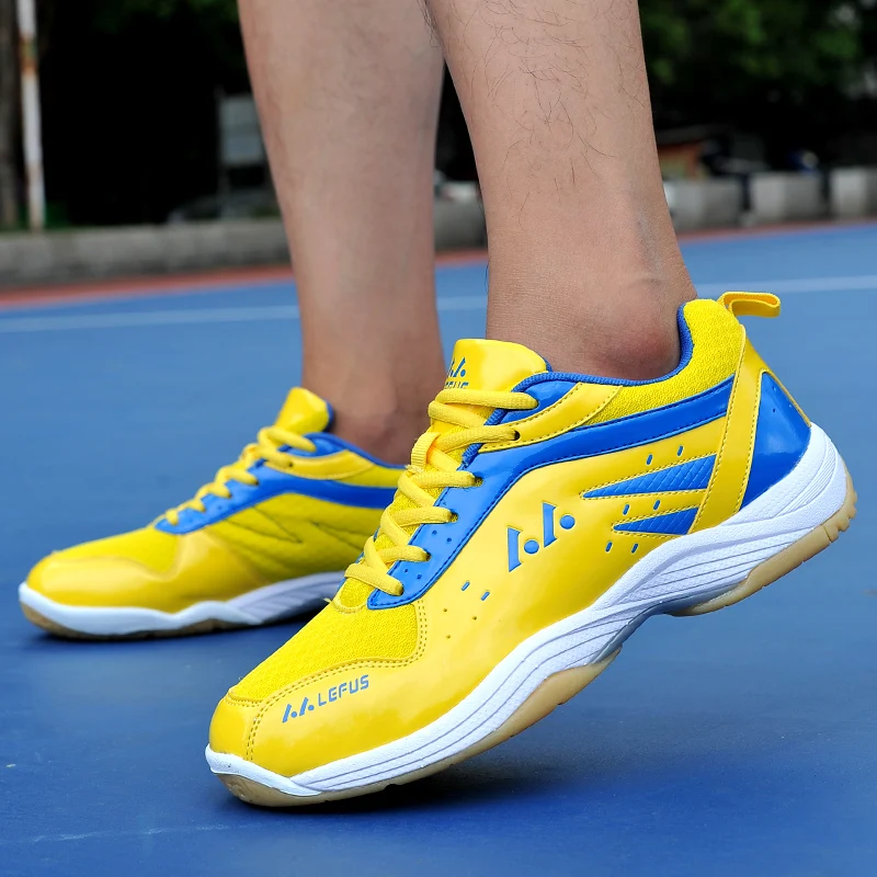 

Outdoor sports shoes comfortable Badminton Shoes for man