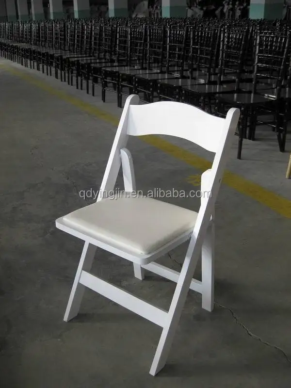 folding banquet chairs