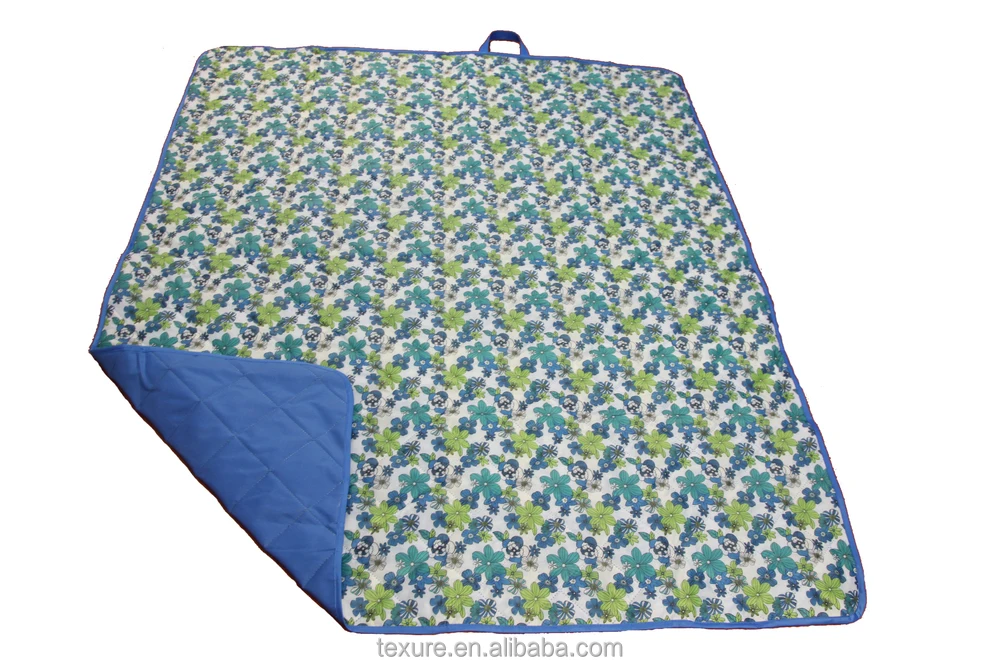 Portable Outdoor Printed Quilted Picnic Blanket With Waterproof Nylon