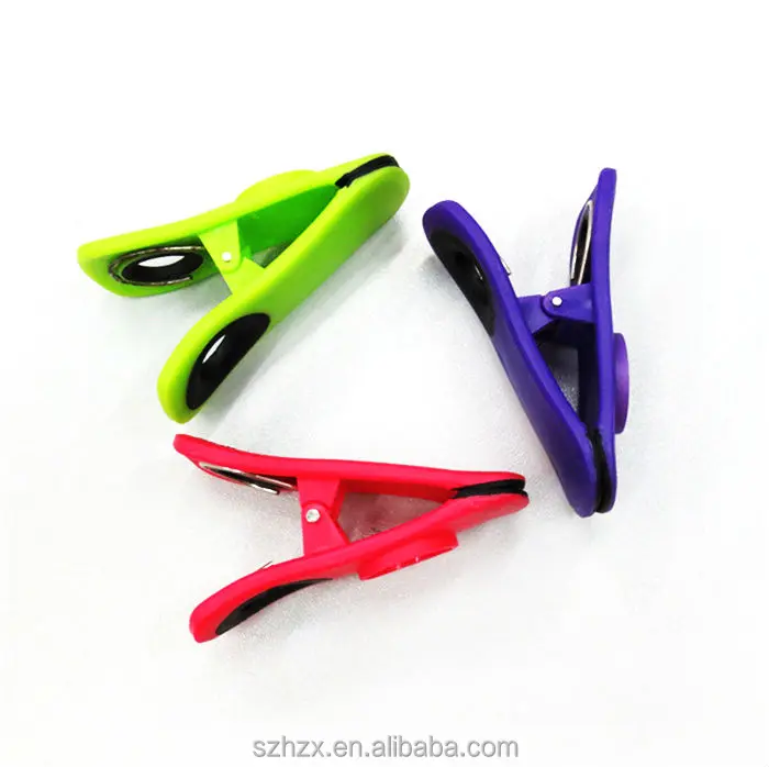 plastic swivel clips
