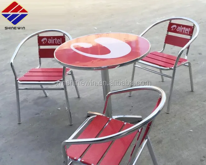 Mesa De Comedor Y Silla Cromada De Aluminio Para Exteriores Con