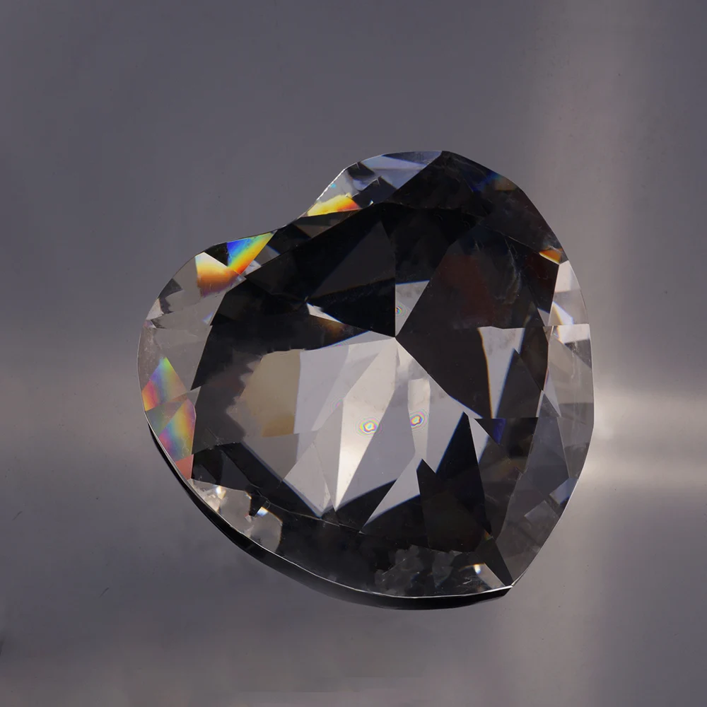 2019 新的装饰定制透明切割镇纸热卖钻石形状水晶奖