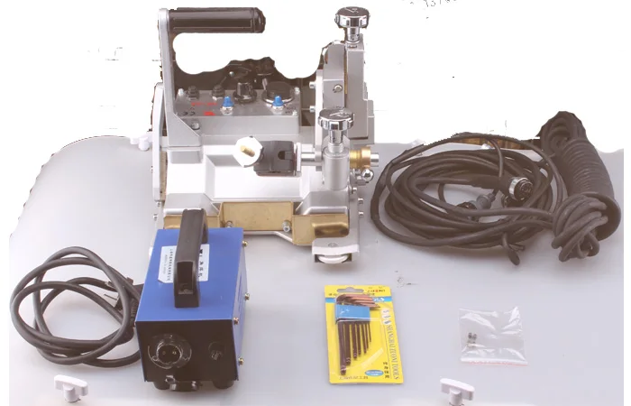 HK-6A  welding tractor2.jpg