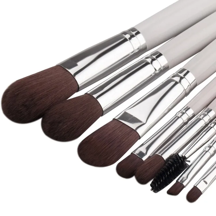 makeup brush kit.jpg