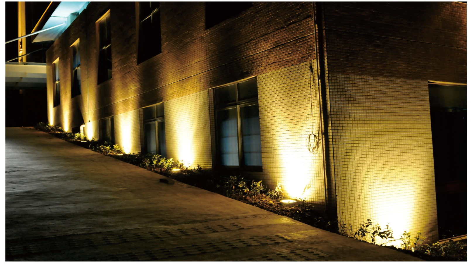 in-ground light.jpg