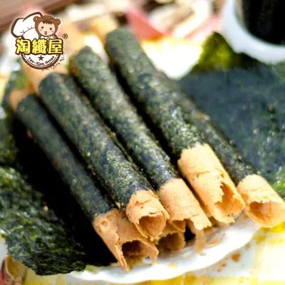 
Hand-made Egg Roll with Seaweed 