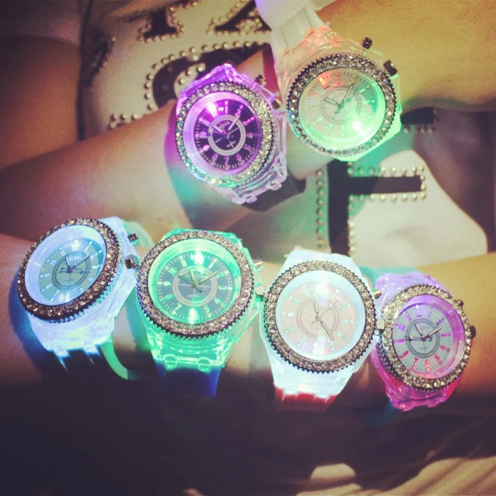 

2019 Fashion Tide LED Light Wristwatch Female Student Casual Sports Personality Jelly Luminous Silicone Watches Child Clock, 12 colors can be mxied