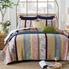 Soft All-Season Microfiber Bedspread and Coverlet with Floral Patchwork Pattern 3-Piece Luxury Quilt Set