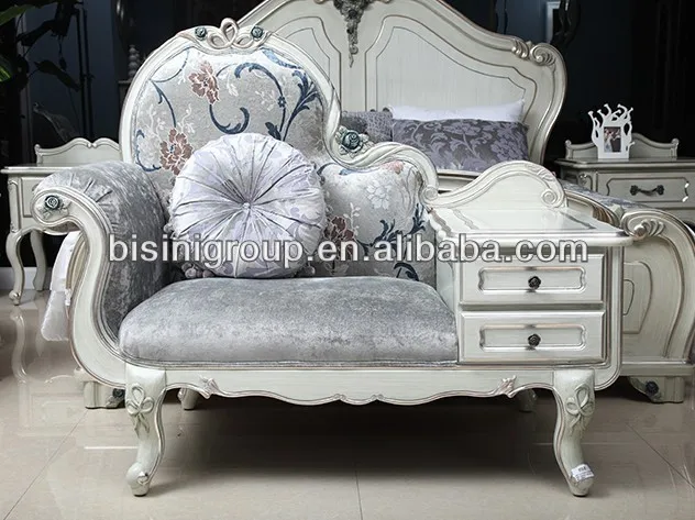 Vintage White Royal Chaise Lounge In French Style Bf11 1017b Vintage White Royal Chaise Lounge In French Style Bf11 1017b