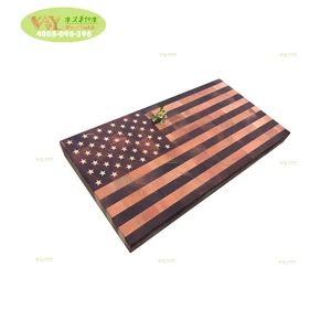 Image of Kitchen use solid wood USA flag cutting board / end grain American flag wood chopping board