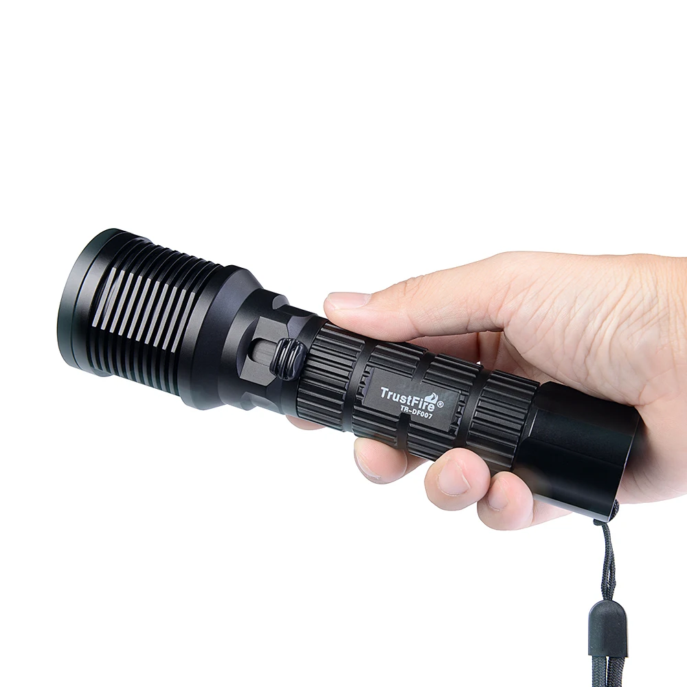 

TrustFire DF007 underwater diving flashlight rechargeable with XM-L2 Led 800lumens