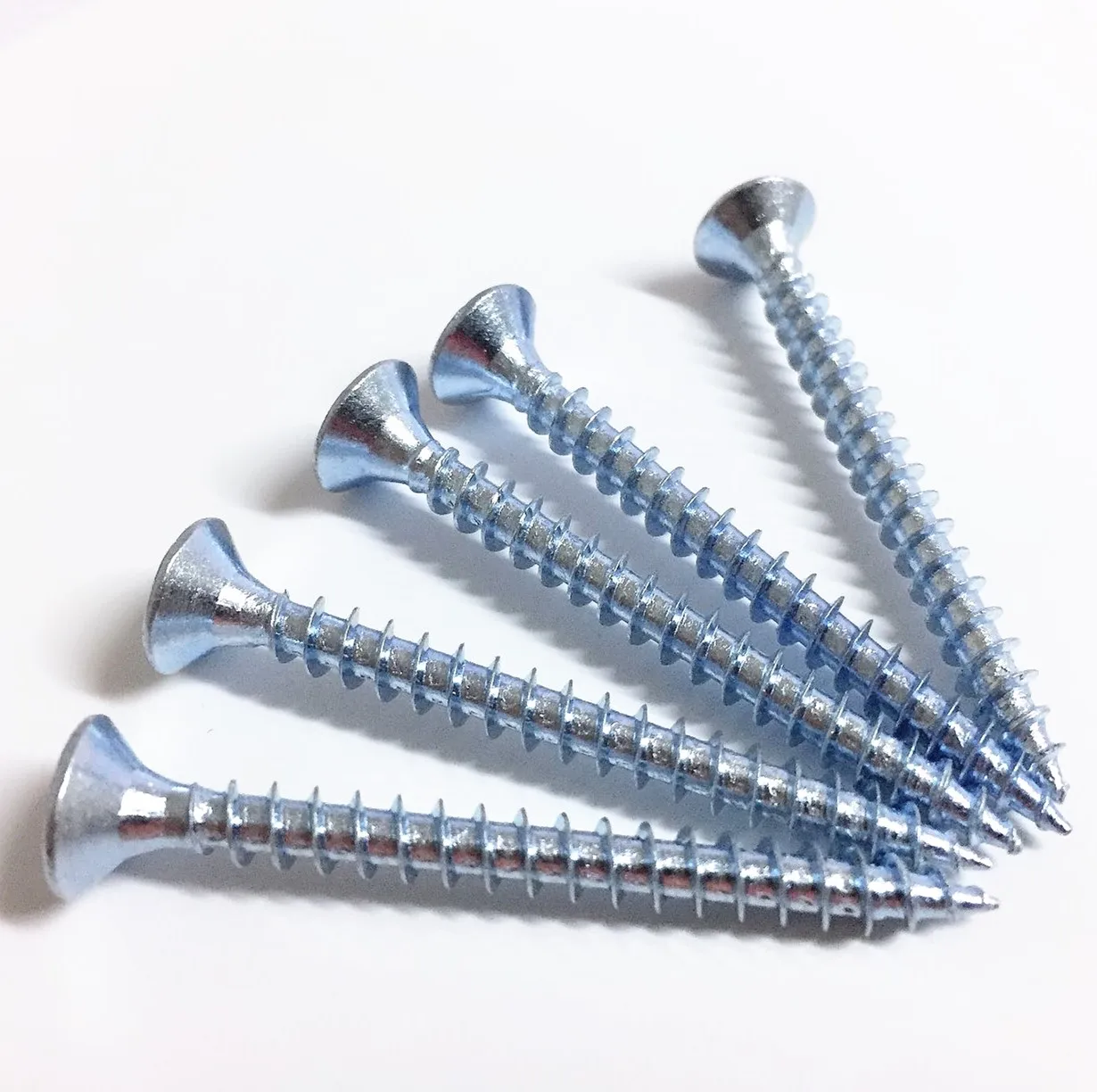 Chipboard Screw Zinc 4.jpg