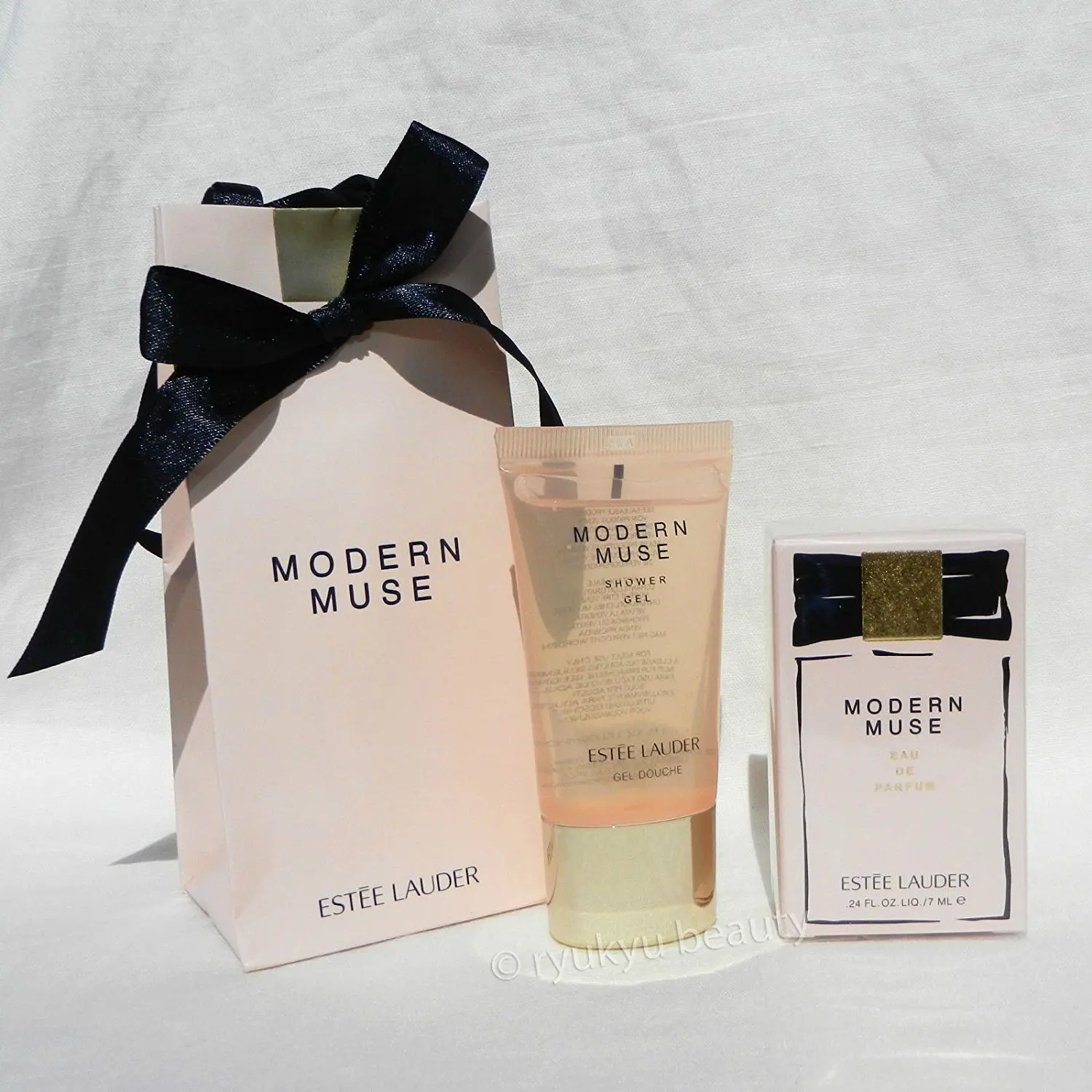 modern muse shower gel