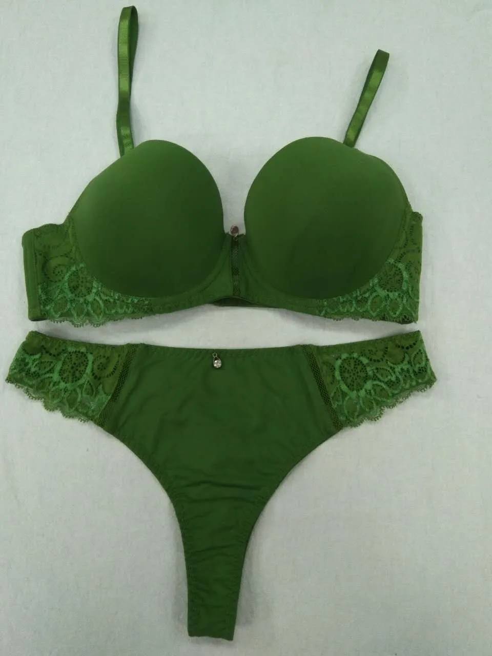 green bra panty