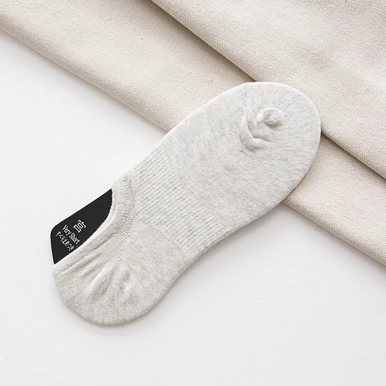 

2019 spring new cotton slub yarn waist solid color men's trend boat socks, Picture