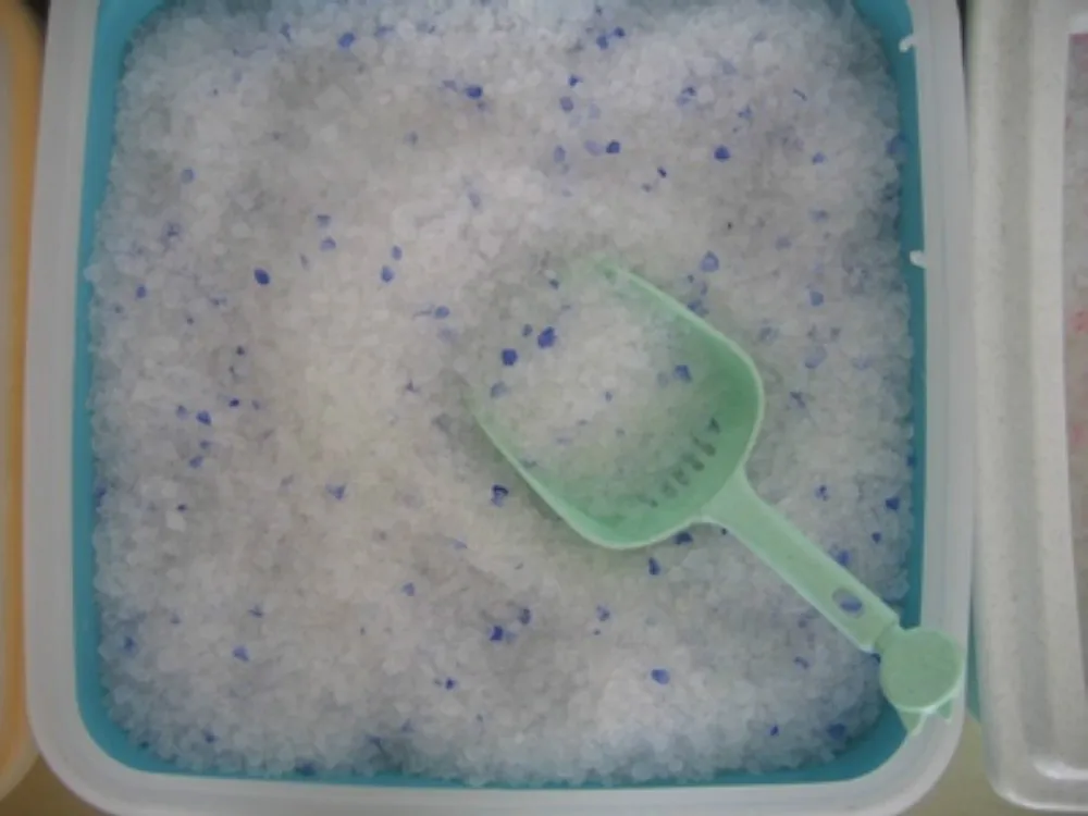 
High Quality Colorful and Fragrant Silica Gel Cat Litter 