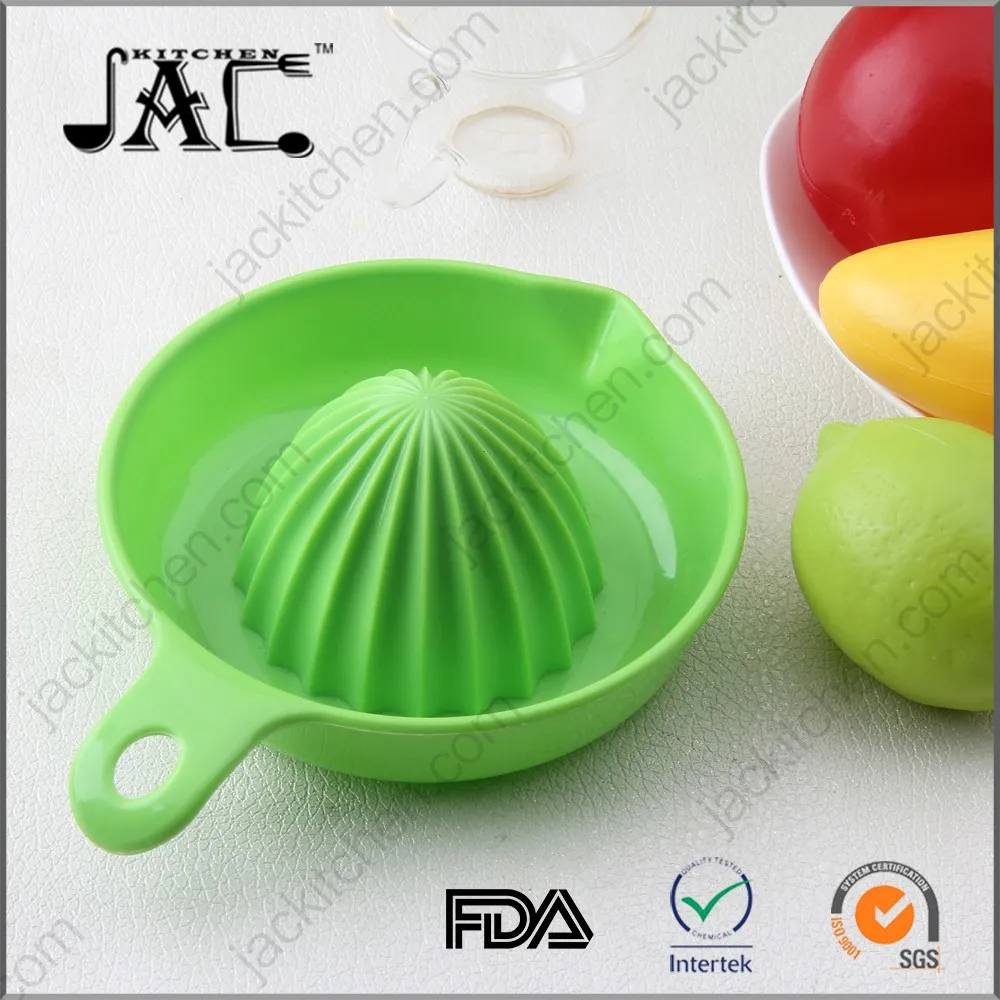 Plastic Juicer Lemon Citrus Squeezer Hand Orange Reamer