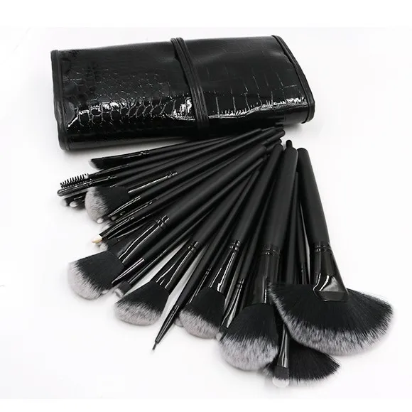wholesale professional 32 pcs wood handle makeup foundation brush set