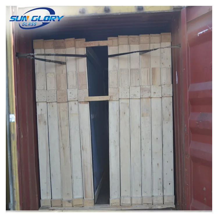 clear float glass loading.jpg