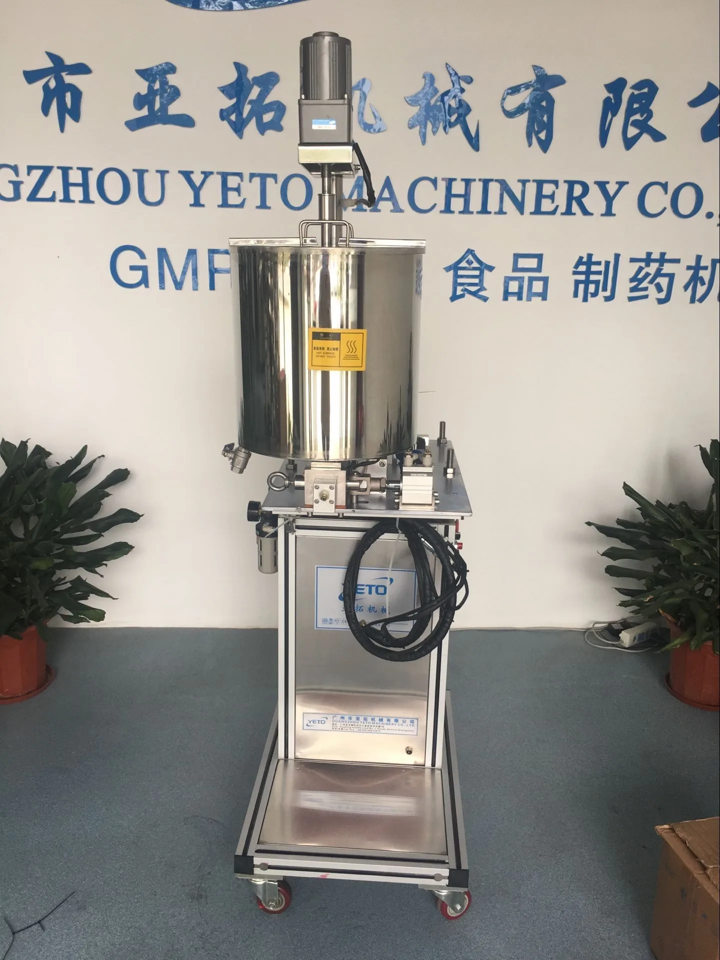 Automatic Cosmetic Manufacture Equipment Lipstick Lip Gloss Filling