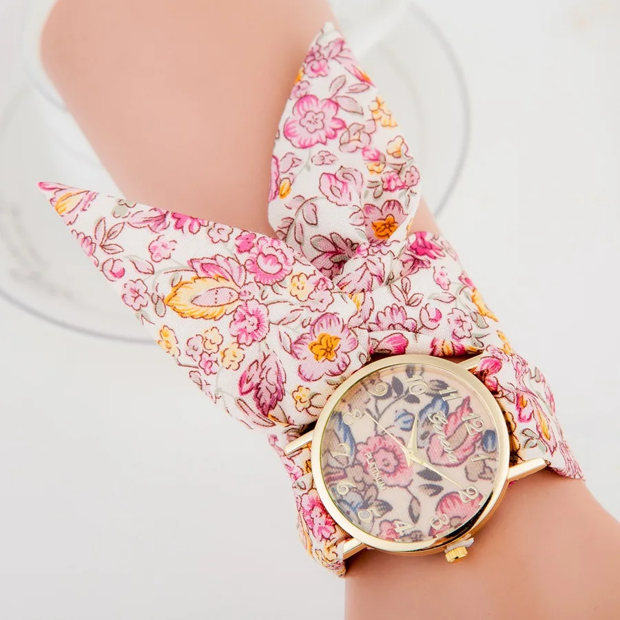 

New Fashion Flowers Fabric Strap geneva watch, Mix colors