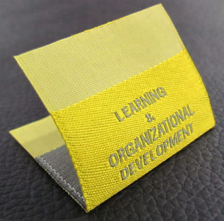 

Center fold fabric brand clothing labels custom woven tags, Custom color