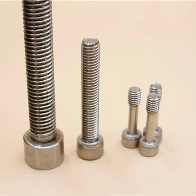 m8 平圆头肩螺栓批发