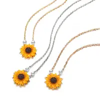 

2019 Creative Fashion Personality Sunflower Necklace Jewelry Long Metal Sweater Chain Necklace Women's Jewelry