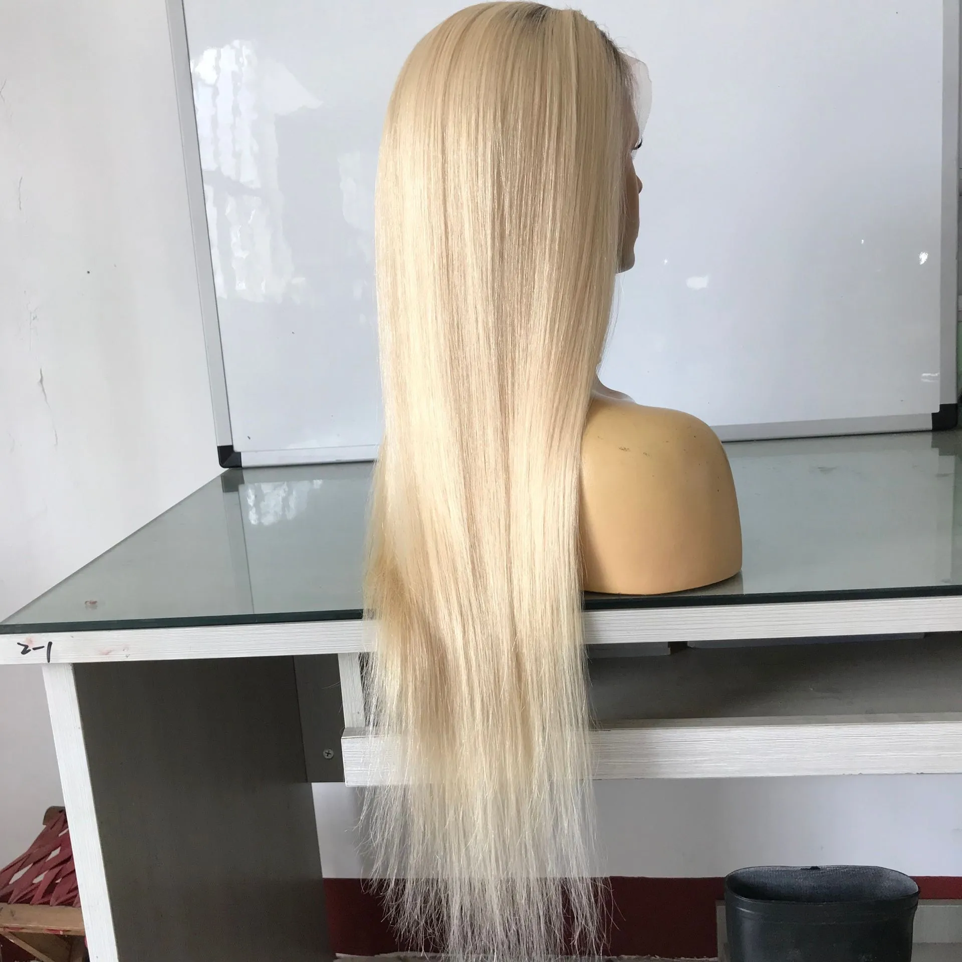 

Wholesale price 10A 4/613 lace wig straight in stock