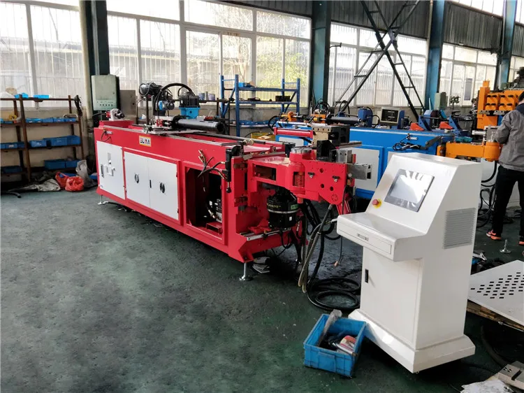 pipe bending machine