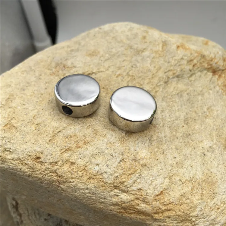 

HOT SALE accept customer's logo flat solid engraved 15mm metal jewelry bead stainless steel with 3.5mm hole for bracelets