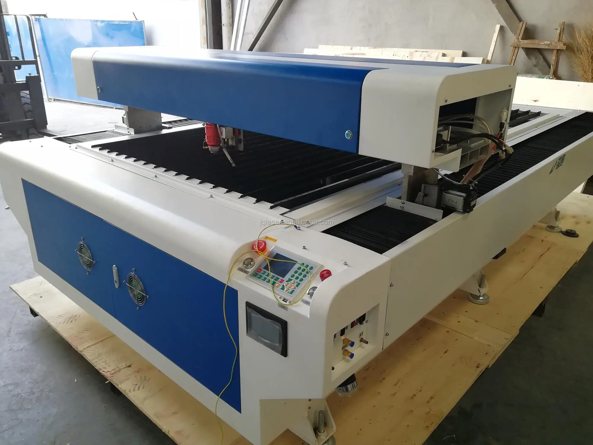 Jq 1325 Cnc Laser Cutting Machine Sheet Metal Mixed Co2 Cutting Machine 4 8 Feet Laser