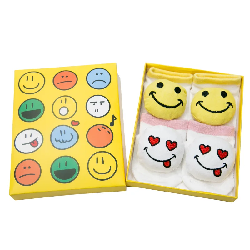 

Gift box anti slip cotton 3D doll smiling face baby socks