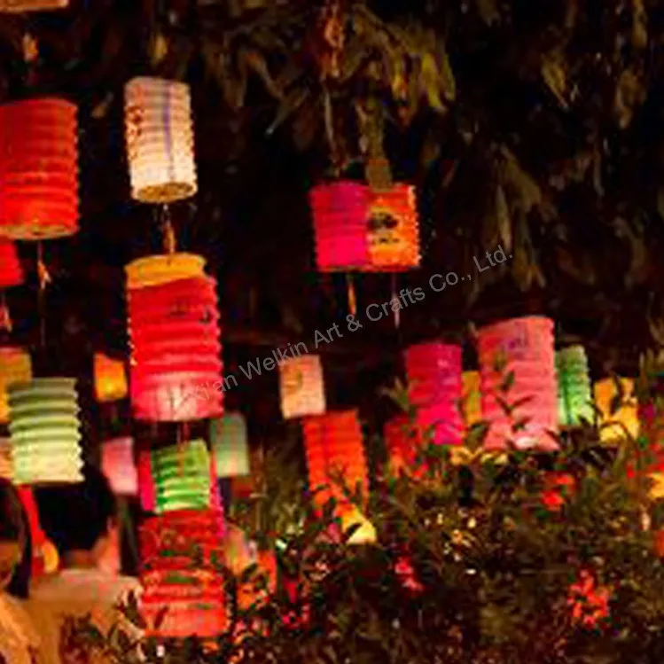 lighting chinese paper lanterns