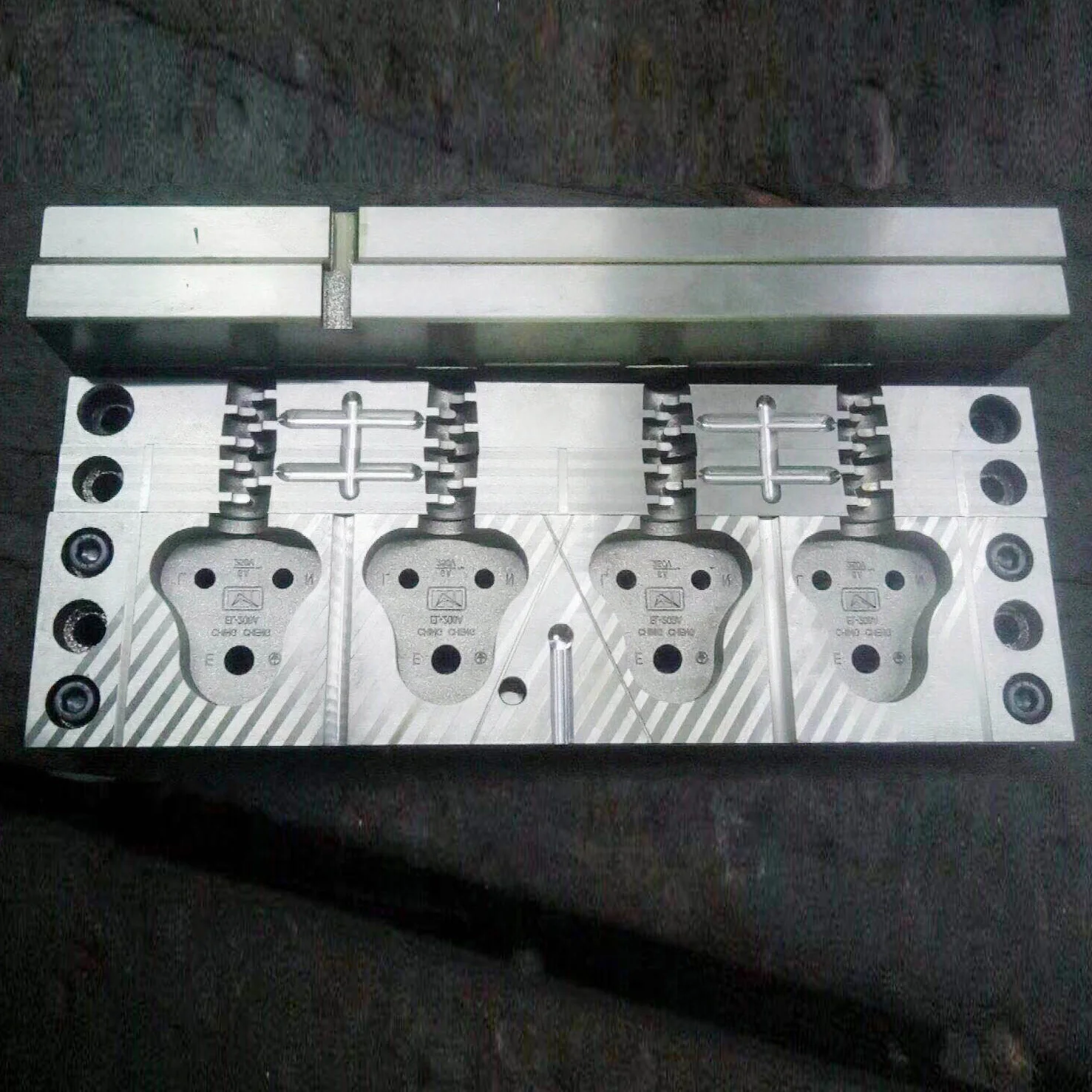 Mold power. Mold power