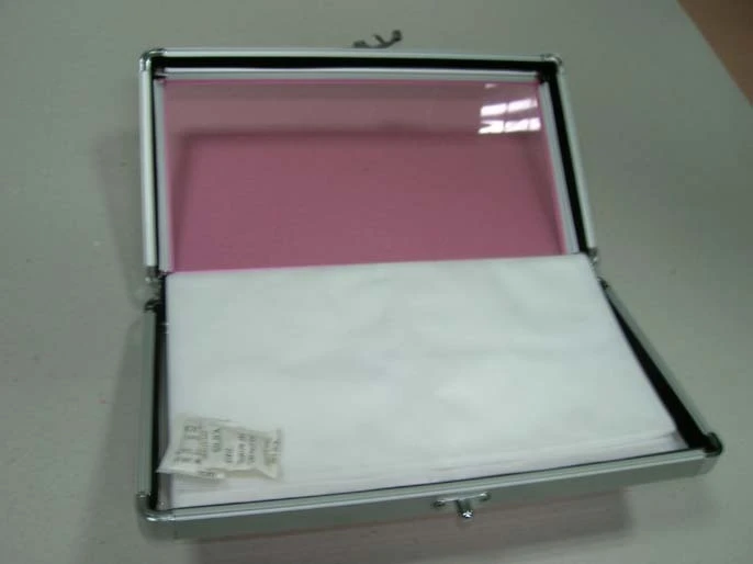 CD box 004.jpg