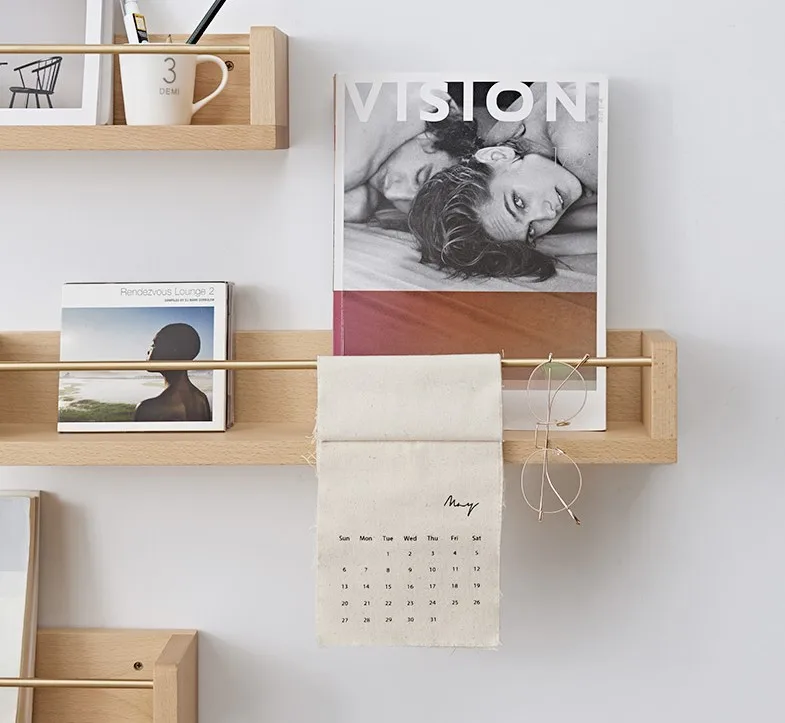 Estante De Madera Natural Montado En La Pared Para Libros Con Barra De