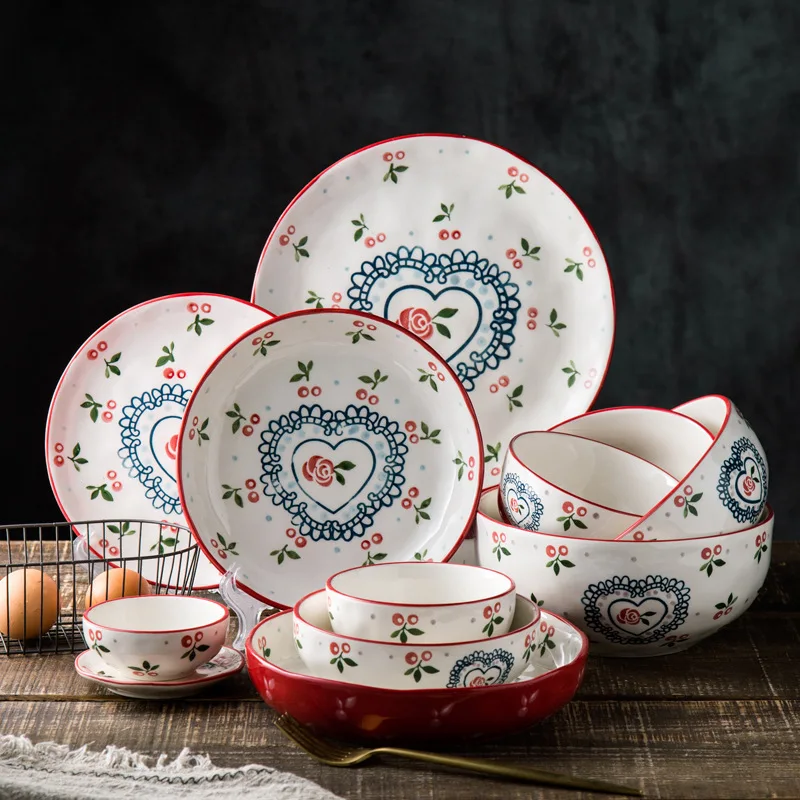 Ceramic tableware for banquet.jpg
