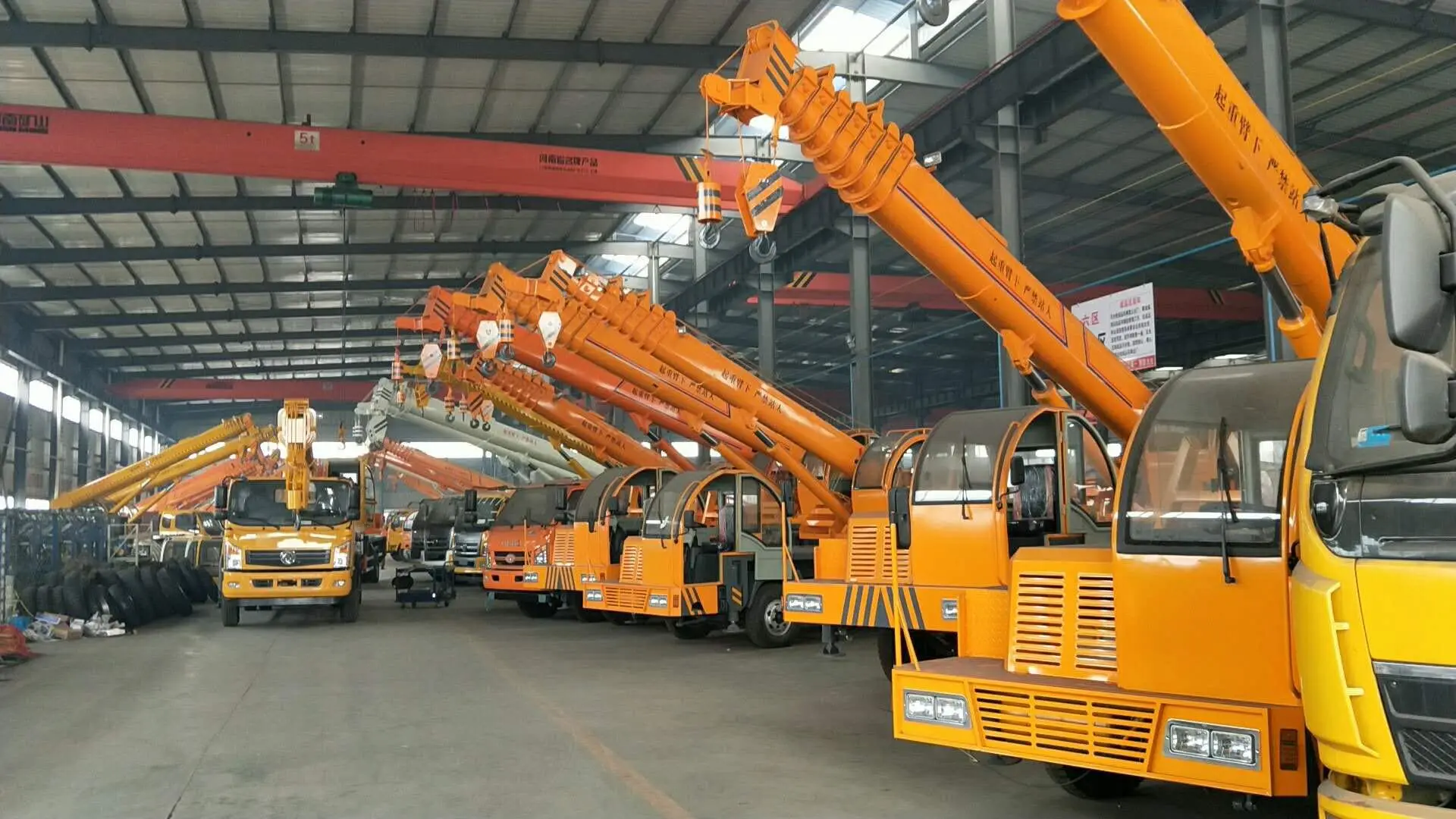 12 ton truck crane