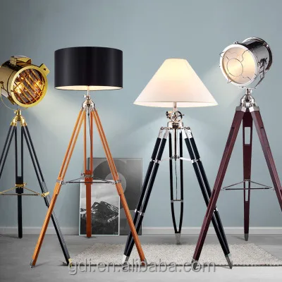 2017 מוצרי בית מנורות רצפה תעשייתית מודרנית פליז עתיק עיצוב מנורת רצפת חצובת עץ לסלון